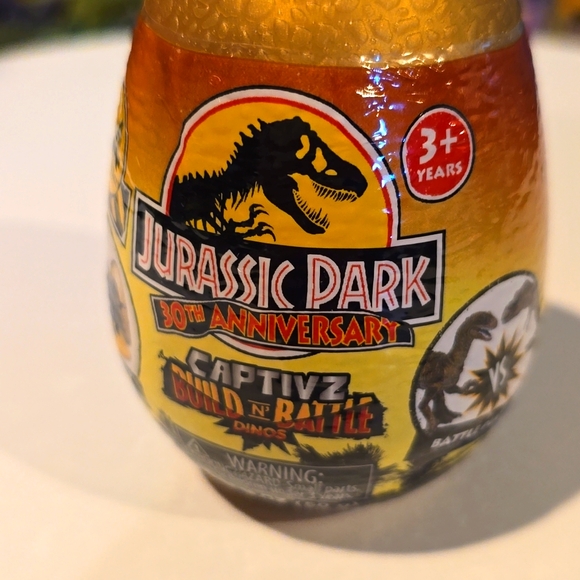 Jurassic World 30th Captivz Build N' Battle Dinos Mystery Egg Random New Sealed - Picture 3 of 13
